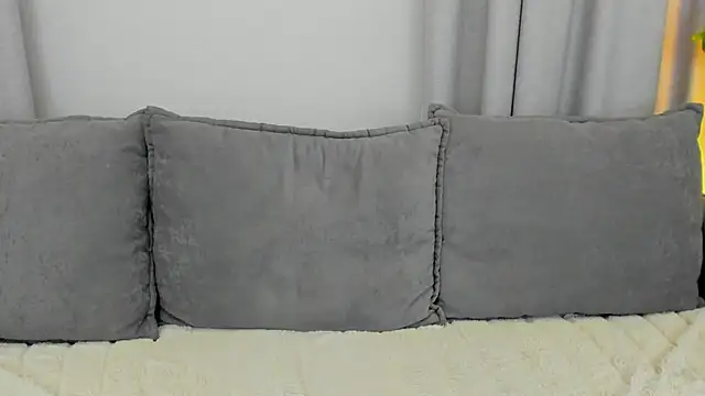 sexyangeloux online show from 25, 2, 2025