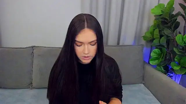 sexyangeloux online show from 10, 5, 2026