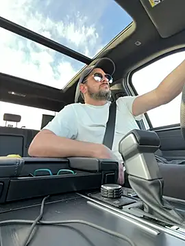 boytoyfrindles online show from 6, 2, 2026