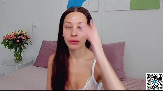 SelenaRousey online show from 21, 3, 2026