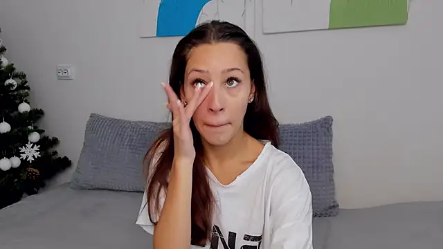 SelenaRousey online show from 6, 1, 2026