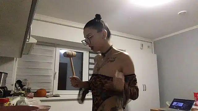 Snapshot of MoonAgnes chatting on 17, 11, 2025 MoonAgnes online show from 17, 11, 2025