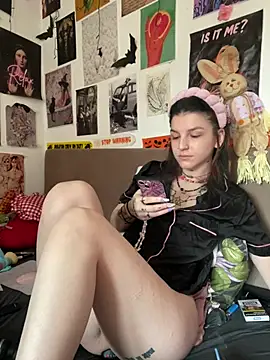 MoonAgnes online show from 21, 7, 2026
