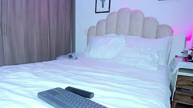 NaomiAsha online show from 13, 3, 2026