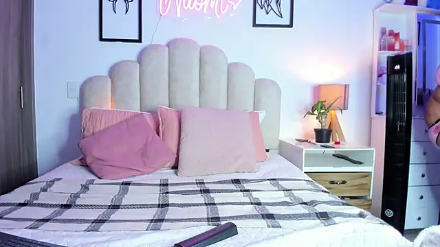 Snapshot of NaomiAsha chatting on 7, 7, 2026 NaomiAsha online show from 7, 7, 2026