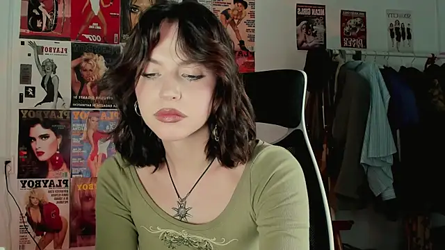 Snapshot of Niky__Jess chatting on 27, 10, 2025 Niky Jess online show from 27, 10, 2025