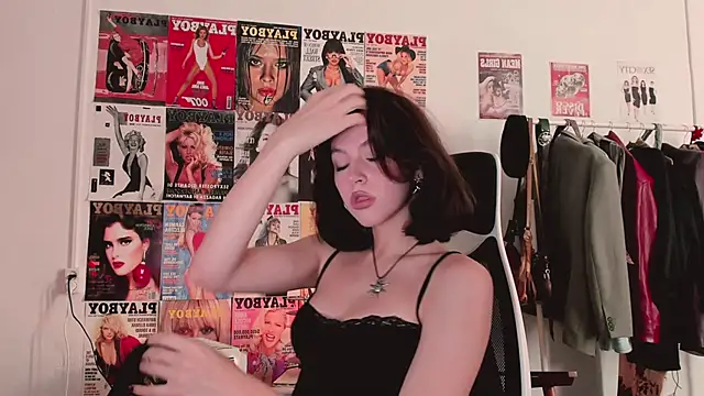 Snapshot of Niky__Jess chatting on 9, 10, 2025 Niky Jess online show from 9, 10, 2025