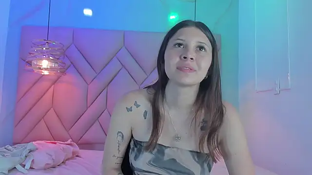 AngelaaCute  online show from 18, 6, 2026