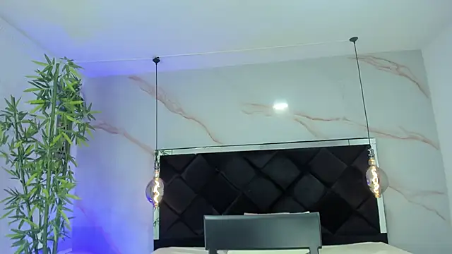 AngelaaCute  online show from 9, 10, 2025