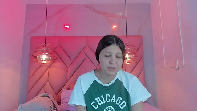 AngelaaCute  online show from 6, 6, 2026