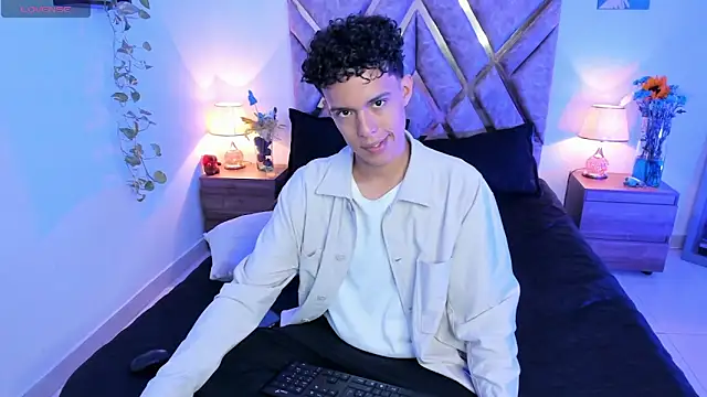 nickolas moon online show from 25, 9, 2025