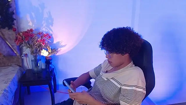 nickolas moon online show from 3, 1, 2025