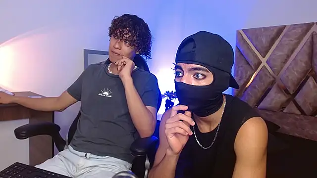 nickolas moon online show from 23, 2, 2025