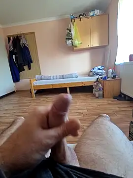 kisbiro77777 online show from 8, 11, 2025