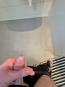 kisbiro77777 online show from 8, 3, 2026