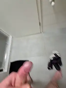 kisbiro77777 online show from 4, 3, 2026