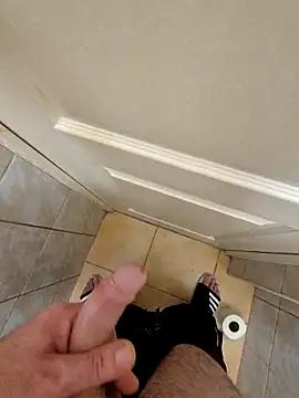 kisbiro77777 online show from 24, 10, 2025