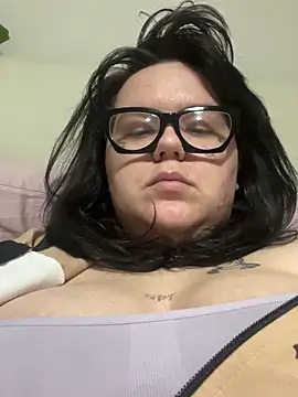 SharonSharpblade online show from 25, 1, 2025