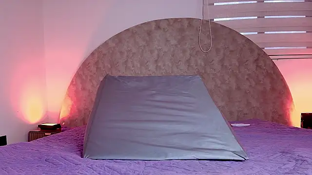 anisha x online show from 19, 2, 2026