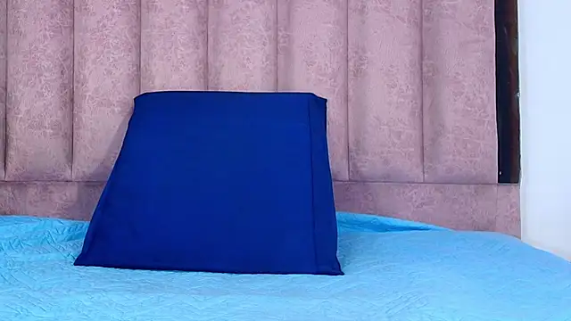 Snapshot of anisha_x chatting on 10, 10, 2025 anisha x online show from 10, 10, 2025