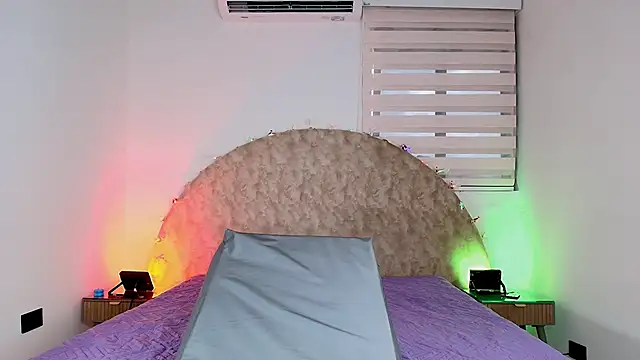 Snapshot of anisha_x chatting on 1, 12, 2025 anisha x online show from 1, 12, 2025