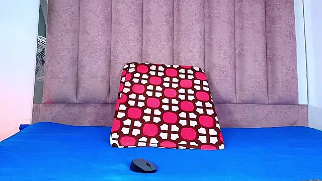 Snapshot of anisha_x chatting on 17, 10, 2025 anisha x online show from 17, 10, 2025