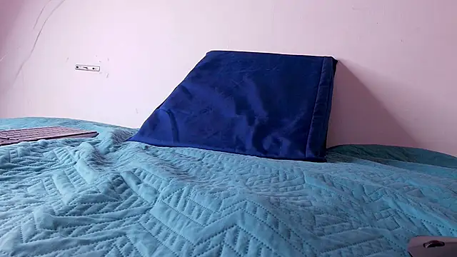 Snapshot of anisha_x chatting on 5, 11, 2025 anisha x online show from 5, 11, 2025