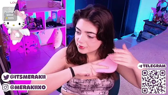 Snapshot of meraki_fraise chatting on 12, 5, 2026 meraki fraise online show from 12, 5, 2026