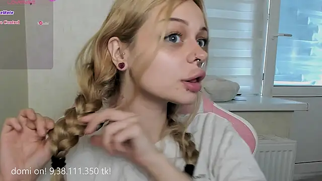 Snapshot of shy_melony chatting on 9, 7, 2026 shy melony online show from 9, 7, 2026