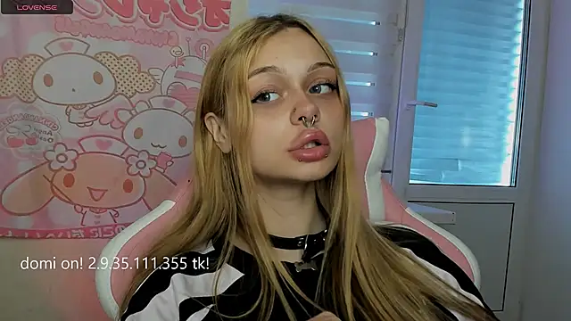 Snapshot of shy_melony chatting on 12, 5, 2026 shy melony online show from 12, 5, 2026