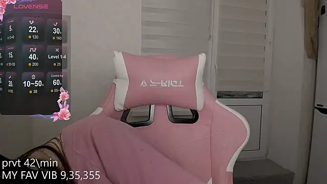 Snapshot of shy_melony chatting on 17, 11, 2025 shy melony online show from 17, 11, 2025