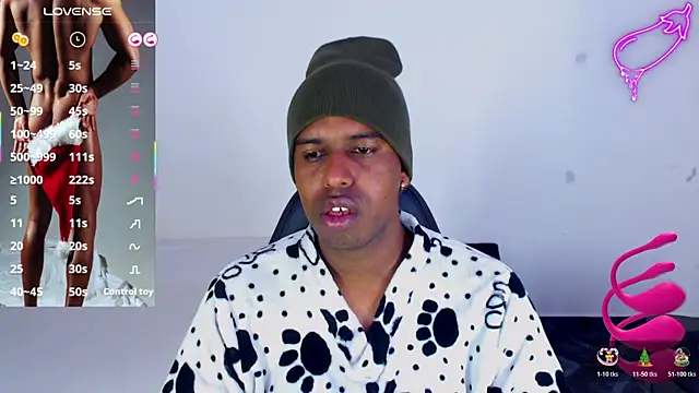 Snapshot of mrjhon26 chatting on 26, 11, 2025 mrjhon26 online show from 26, 11, 2025