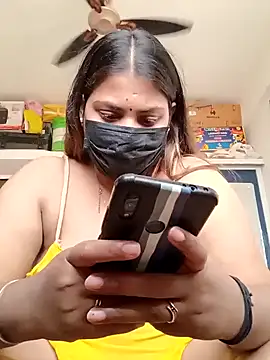 Hotmilfxox online show from 25, 1, 2025