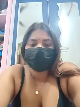 Hotmilfxox online show from 23, 1, 2025