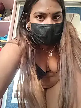 Hotmilfxox online show from 23, 1, 2025