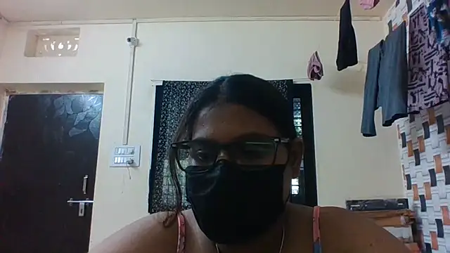 Snapshot of Hotmilfxox chatting on 3, 6, 2026 Hotmilfxox online show from 3, 6, 2026