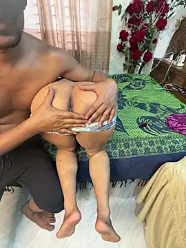 Snapshot of Desi_Best_Anal chatting on 4, 5, 2026 Desi Best Anal online show from 4, 5, 2026