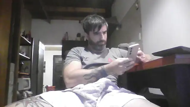 Snapshot of ozzypsico13 chatting on 22, 5, 2026 ozzypsico13 online show from 22, 5, 2026