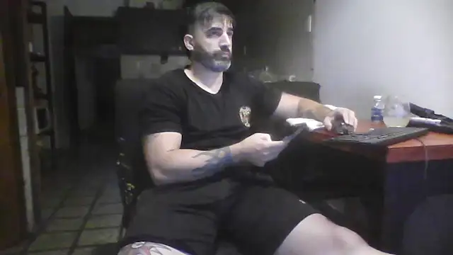 Snapshot of ozzypsico13 chatting on 29, 11, 2025 ozzypsico13 online show from 29, 11, 2025