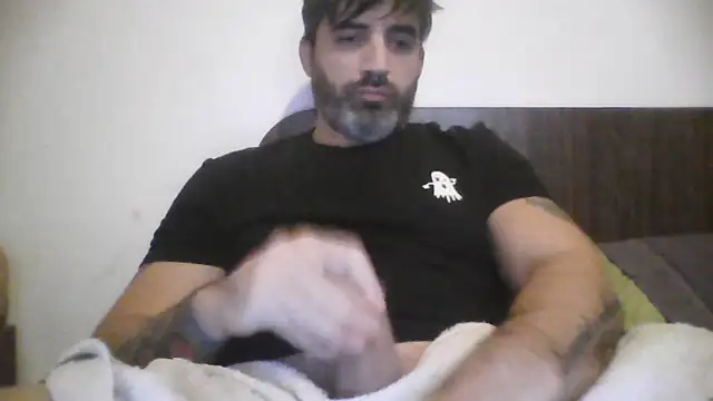 Snapshot of ozzypsico13 chatting on 1, 6, 2026 ozzypsico13 online show from 1, 6, 2026