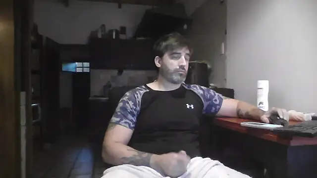 ozzypsico13 online show from 10, 4, 2026