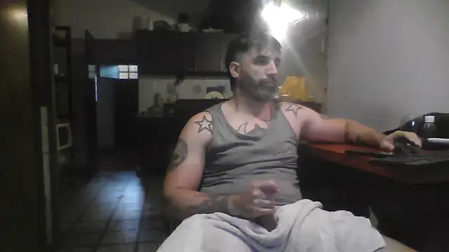 Snapshot of ozzypsico13 chatting on 28, 11, 2025 ozzypsico13 online show from 28, 11, 2025