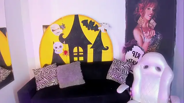 Tasha Sant online show from 25, 10, 2025