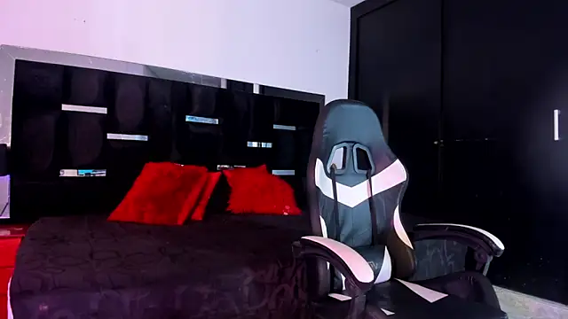 Tasha Sant online show from 14, 10, 2025