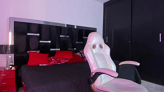 Tasha Sant online show from 11, 11, 2025