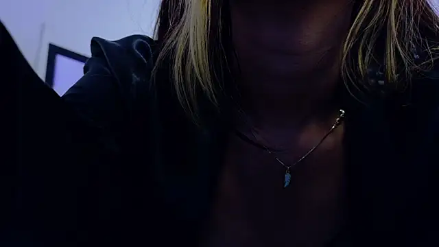 Skinny hottie18 online show from 10, 2, 2025