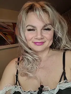 candy queeen online show from 8, 2, 2026