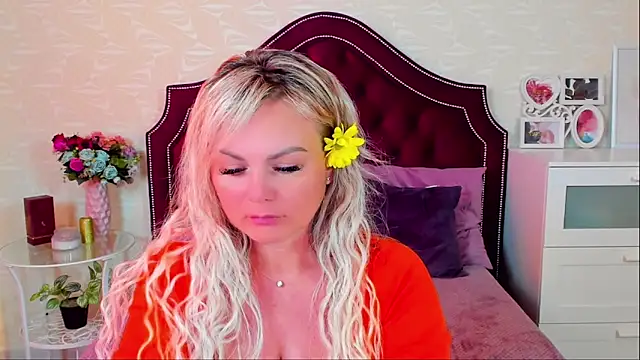 candy queeen online show from 22, 3, 2025