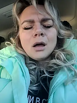 candy queeen online show from 15, 4, 2026