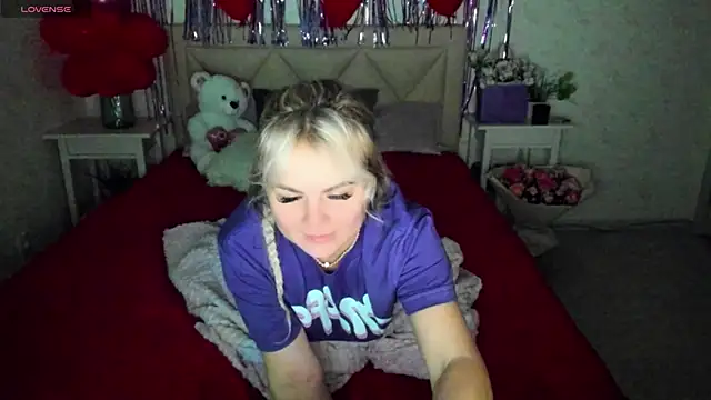 candy queeen online show from 16, 2, 2025